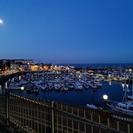 Diamond Harbour - Whole Huge Apartment - Wifi - Beach - Ramsgate Town Экстерьер фото