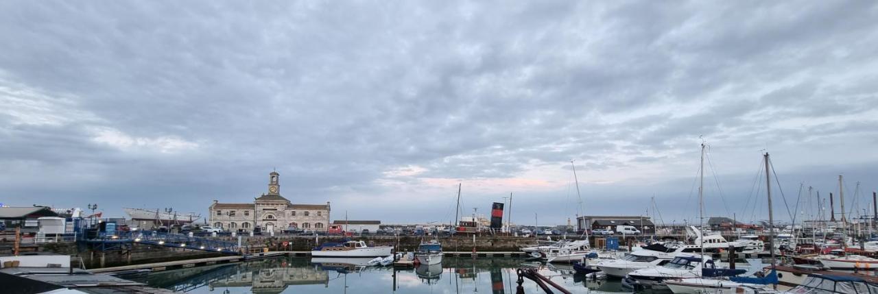 Diamond Harbour - Whole Huge Apartment - Wifi - Beach - Ramsgate Town Экстерьер фото