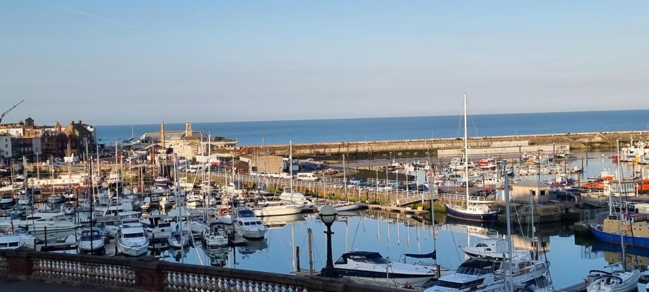Diamond Harbour - Whole Huge Apartment - Wifi - Beach - Ramsgate Town Экстерьер фото