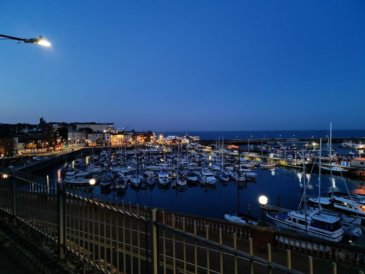 Diamond Harbour - Whole Huge Apartment - Wifi - Beach - Ramsgate Town Экстерьер фото